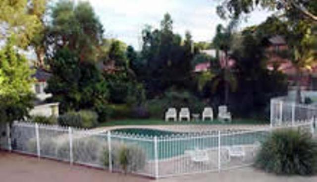 Lake Haven Motor Inn Gorokan Buitenkant foto