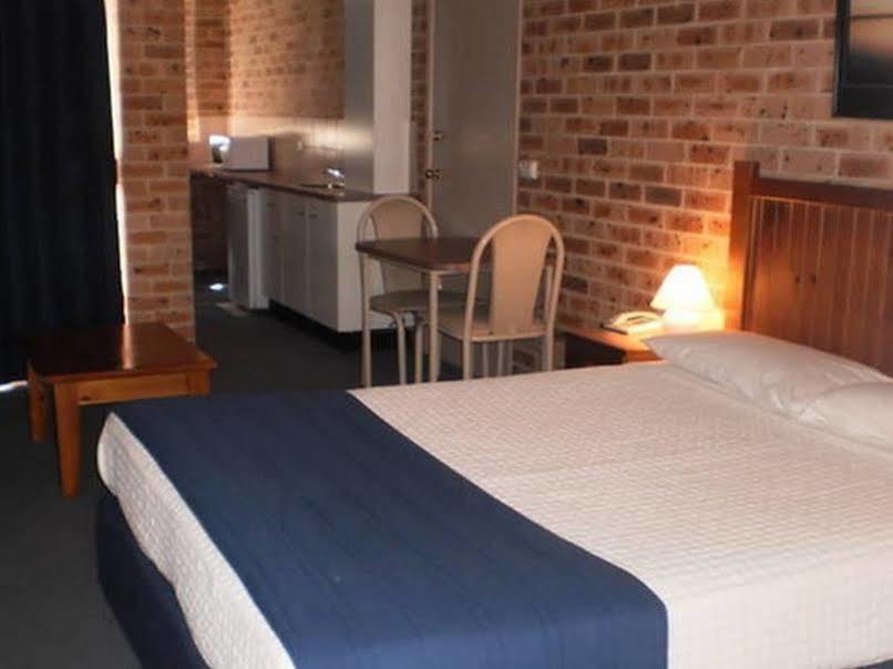 Lake Haven Motor Inn Gorokan Buitenkant foto